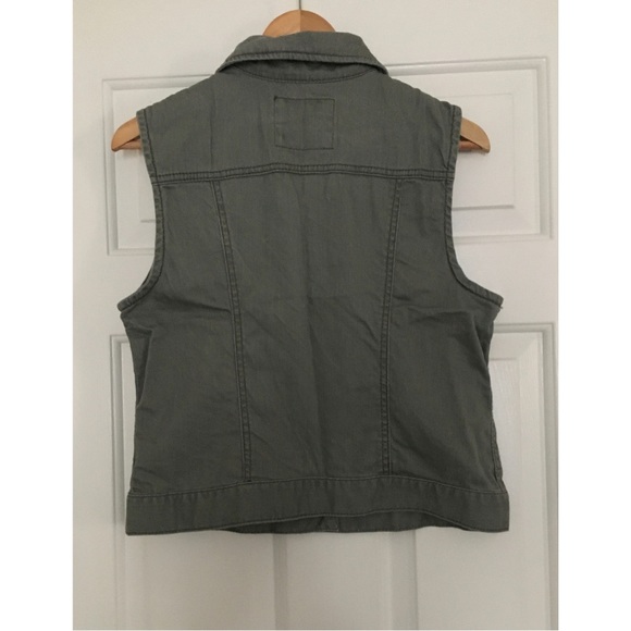Kohl’s MUDD Sage Green Denim Button-Down Vest Jacket - Picture 2 of 8